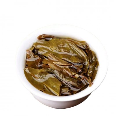 云南2021年茶叶版纳王子山曼松普洱茶生茶357克饼茶批发厂家图5