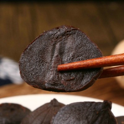山东亿天年独头黑蒜 家用炒菜炖汤即食黑大蒜 250克罐装厂家批发图4