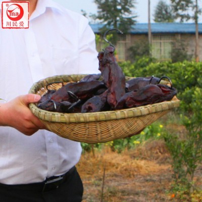 川民爱散装腊猪舌头四川特产柏树丫烟熏猪舌农家自制食品厂家批发图3