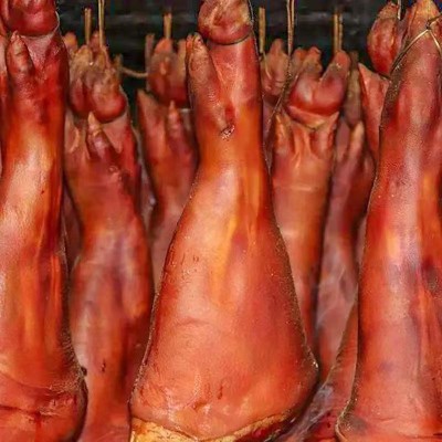 批发农家自制烟熏腊猪蹄整只约3斤腊猪手腊猪脚厂家直销图2