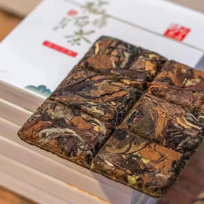 福鼎白茶小方片紧压小茶饼越陈越香烟条180克磻溪老白茶茶叶图3