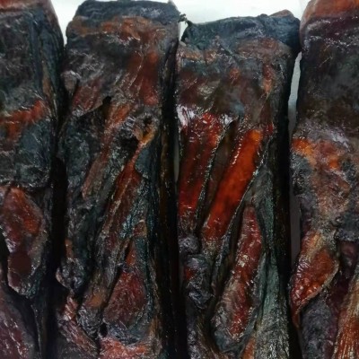 厂家直供正宗柴火烟熏农家黑五花腊肉酒店特色菜
