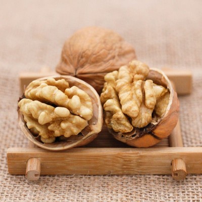 代发包邮批发新疆特产薄皮185核桃500g 手剥原味零食薄皮核桃图4