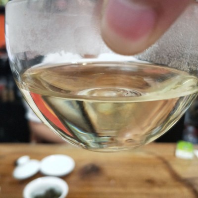 福建白茶高山日晒 白牡丹 白茶饼干 老寿眉 工作茶 厂家直批定制图5