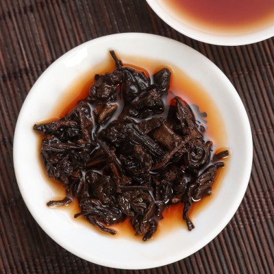 十年老陈茶普洱茶熟茶云南普洱熟茶老班章茶饼357熟普茶叶批发图4
