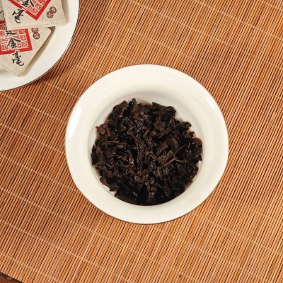 云南普洱茶 老班章布朗山宫廷金毫熟茶小方片8克厂家直销一件代发图4