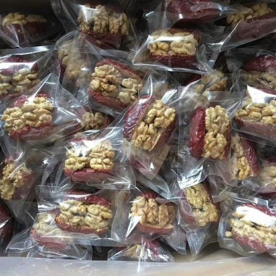 厂家批发新疆红枣 大枣夹核桃仁散装500g 独立包装批发零售图4