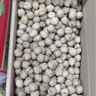新疆阿克苏纸皮核桃185中果手捏即开散装整箱20斤核桃批发现货图2